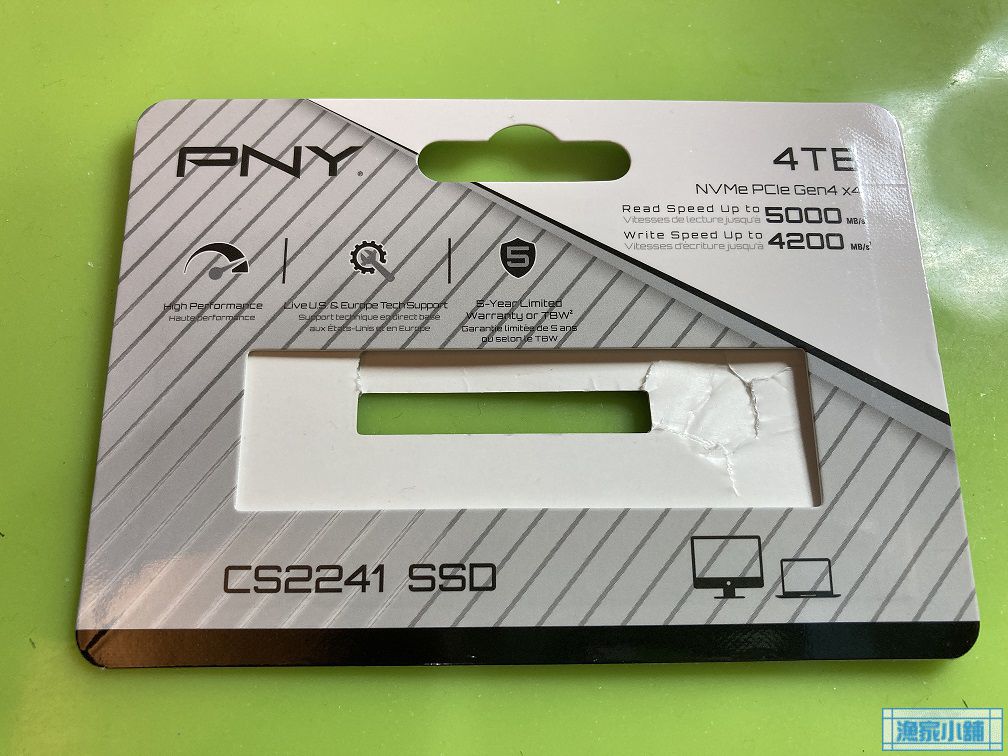 GPD WIN３更換內置 2TB SSD To 4TB SSD